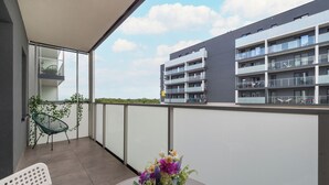 Studio, Balcony | Balcony - Studio Near Łódź Kaliska by Renters (Lodz)