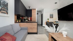 Studio, Balcony | Living room - Studio Near Łódź Kaliska by Renters (Lodz)
