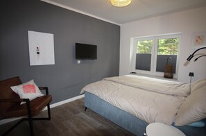 2 chambres, fer et planche à repasser, lit parapluie, Wi-Fi gratuit