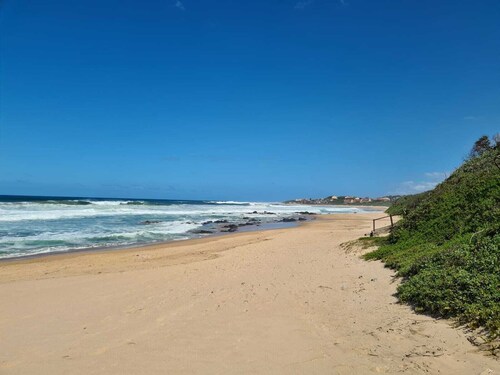 Vacation apartment on the south coast of South Africa, swim in the Indian Ocean in 2 minutes
