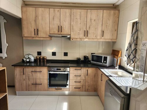 Vacation apartment on the south coast of South Africa, swim in the Indian Ocean in 2 minutes