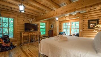 3 chambres, fer et planche à repasser, Wi-Fi, draps fournis