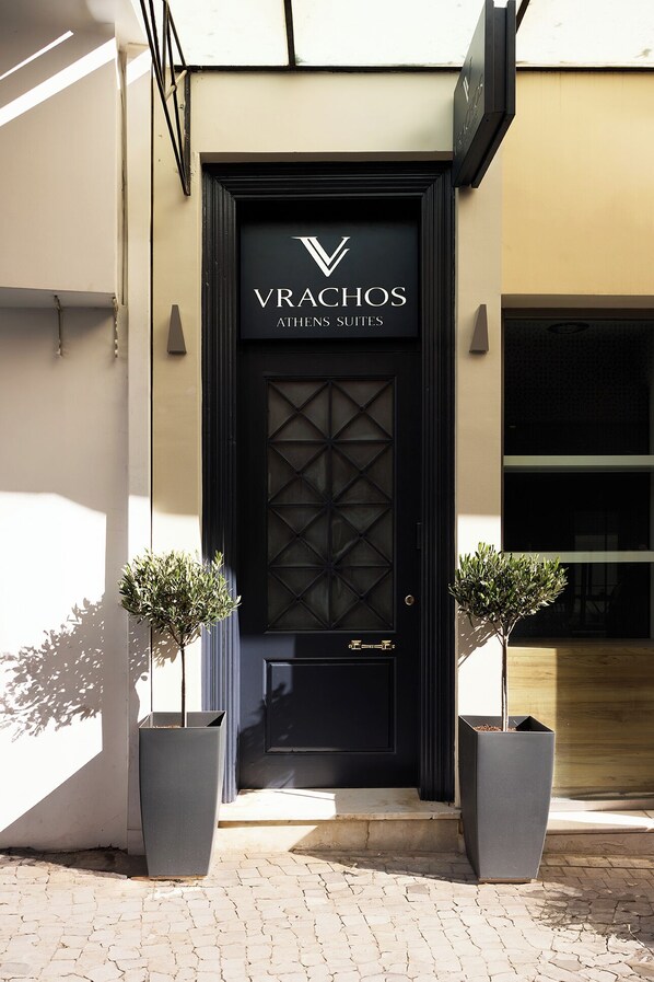 Exterior - Vrachos Athens Suites (Athens)
