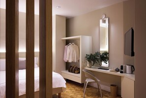 1 bedroom, in-room safe, desk, laptop workspace