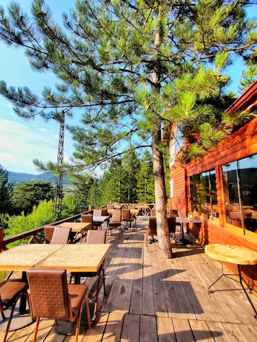 ÇAMPINARI DOĞA EVLERİ & RESTAURANT