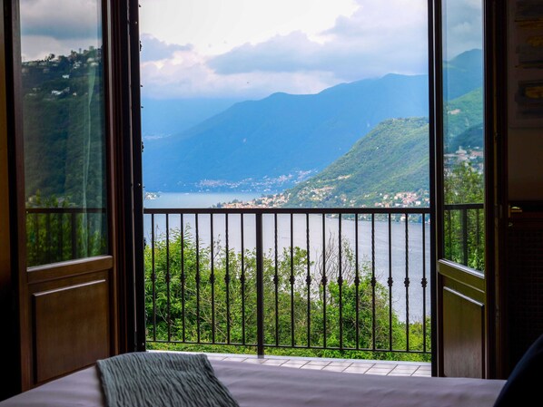 4 chambres, literie de qualité supérieure, couette en duvet d'oie