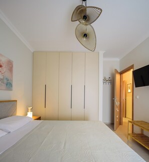 2 chambres, fer et planche à repasser, Wi-Fi, draps fournis