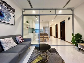 City Apartment, City View | Living area