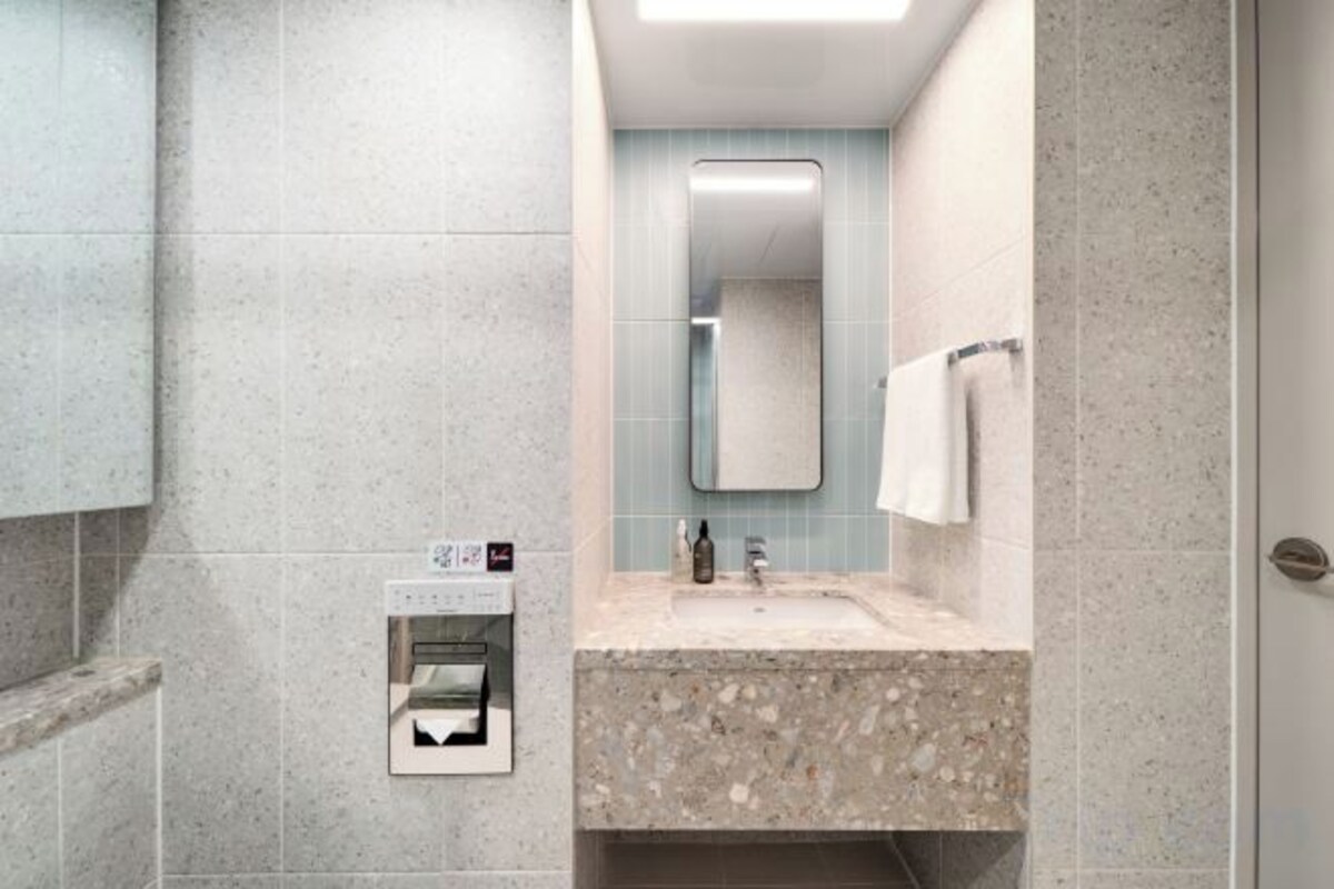 Salle de bain | Sèche-cheveux, chaussons, bidet, serviettes fournies