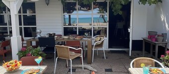 Room next to the beach