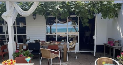 Enjoy a relaxing stay in Zoutelande just steps from the sandy beach and lively boulevard. Perfect for couples looking for comfort and convenience in the heart of this charming coastal town.