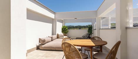 Two-Bedroom Apartment with Rooftop Terrace | Terrace/patio