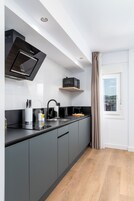 公寓, 1 间卧室, 阳台 | 私人厨房 | 冰箱、微波炉、炉灶、洗碗机