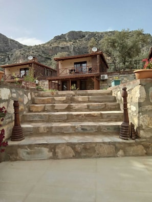 TV - MARYY'İNN HOTEL (Selçuk)