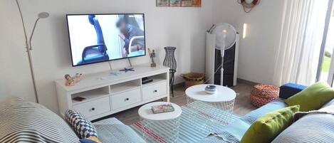 4 Schlafzimmer, Bügeleisen/Bügelbrett, Bettwäsche