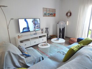 4 chambres, fer et planche à repasser, draps fournis