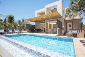 Outdoor pool - Villa Frady (Kolympia)