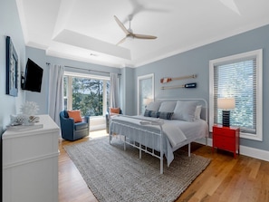 4 bedrooms, WiFi, bed sheets