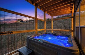 Unclassified image, 4 of 165, button