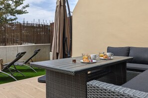 Outdoor dining - ASTER magic dúplex (Villajoyosa)