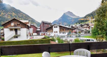 Charmant studio central à Morzine avec balcon et cheminée
