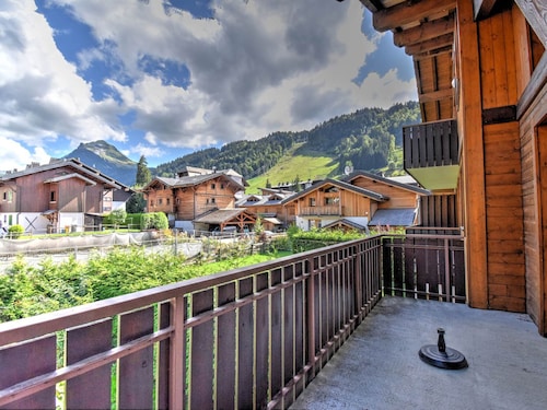Spacieux appartement à Morzine avec WIFI et parking, proche centre
