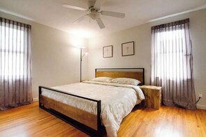 7 bedrooms, iron/ironing board