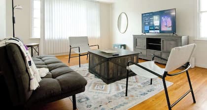 Eggert - Lower · 2BR apartment near UB, Niagara Falls & Buffalo