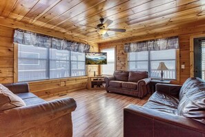 TV, peis og videospill