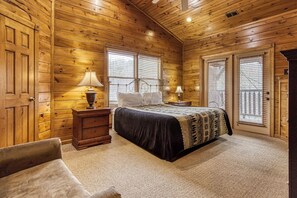 5 bedrooms, iron/ironing board, free WiFi, bed sheets