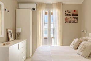 3 室のベッドルーム、アイロン / アイロン台、旅行用ベビーベッド、WiFi (無料)