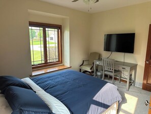 11 bedrooms - Spacious house in great location (Neenah)