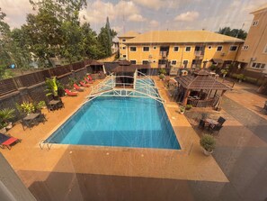 Executive Apartment, 2 Bedrooms, Kitchen, Pool View | In-room safe, desk, laptop workspace, blackout curtains - Aaron's Place Luxury Apartments & Rooms (Enugu)