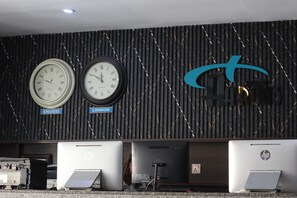 Reception - Aaron's Place Luxury Apartments & Rooms (Enugu)