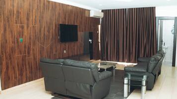 標準公寓, 3 間臥室, 陽台 | 起居區