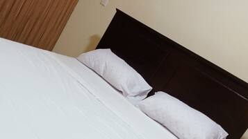City Apartment | 2 bedrooms, WiFi (free), individually decorated, individually furnished