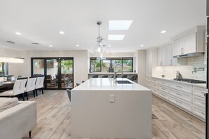 Uklassifisert bilde, 4 av 86, knapp