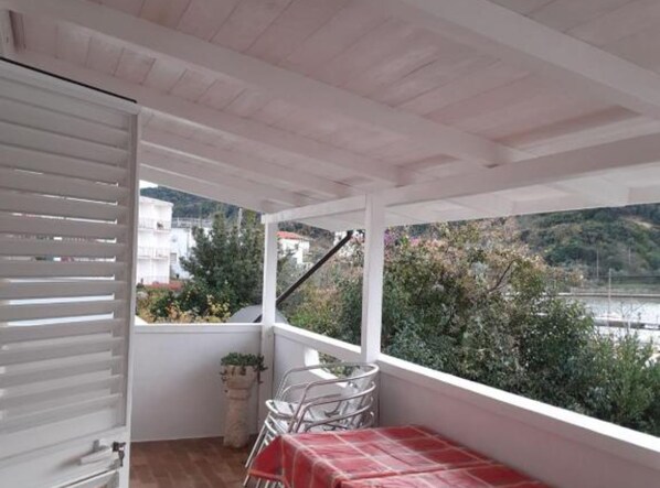 Appartement (Guest House Green Corner Supetarska D) | Balkon