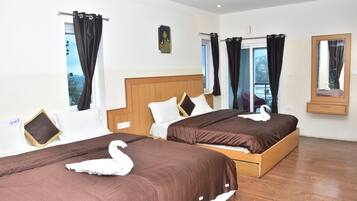 Kamar Keluarga | Seprai katun Mesir, seprai premium, kedap suara, dan Wi-Fi gratis