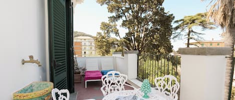 1 bedroom, in-room safe, individually furnished, blackout curtains