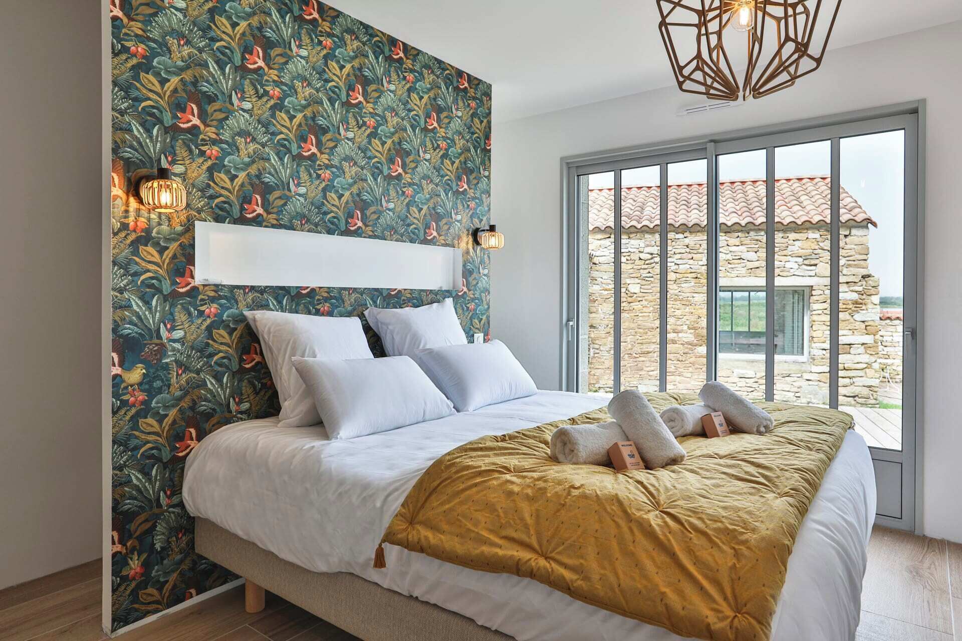 5 室のベッドルーム、デスク、アイロン / アイロン台、WiFi