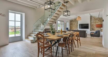 Villa luxueuse rénovée à la GuittiÚre