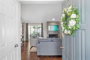 Interior - 6 Seat Golf Cart ~ Oversized Deck Large backyard (Miramar Beach)