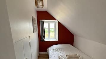 2 bedrooms, iron/ironing board, travel crib, WiFi