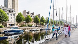 Uklassifisert bilde, 4 av 44, knapp