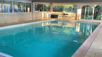 Piscine couverte, piscine chauffée