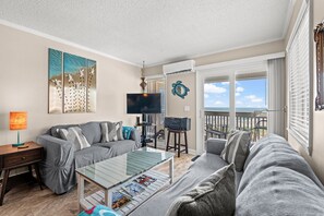 TV - Discover Coastal Comfort at A Place at The Beach 9660 313 in Shore Drive (Myrtle Beach)