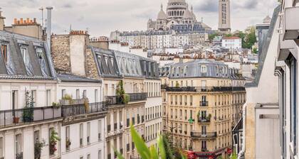 Sunny 1 BR APT with Terrace by Sacre Coeur