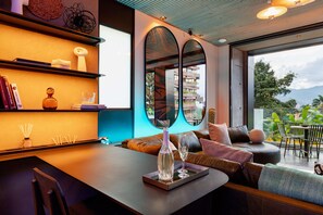 Smart-TV, Bücher
