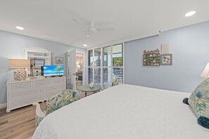 2 bedrooms, iron/ironing board, WiFi, bed sheets - Loggerhead Cay 242: Beautiful Beachside Condo! (Sanibel)